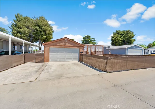 Photo 3 of Sale Pending at 45465 25th East #269, Lancaster, CA 93535 | MLS# SR26082818 | Listing updated on 2026-09-10