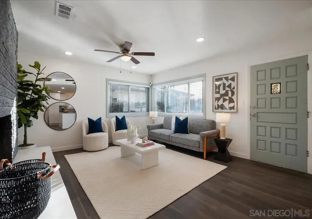 Homes for sale in Imperial Beach, CA | 941 8Th St, Imperial Beach, CA 91932 | MLS# 260010239SD