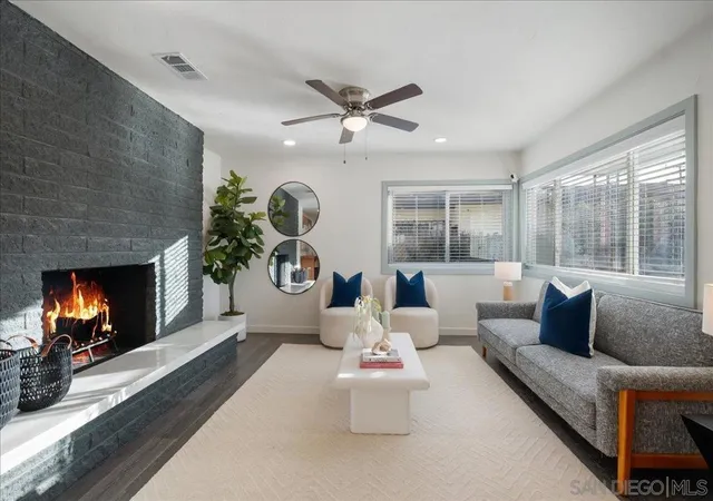 Homes for sale in Imperial Beach, CA | 941 8Th St, Imperial Beach, CA 91932 | MLS# 260010239SD
