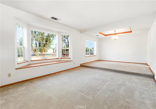 Photo 4 of Sale Pending at 13163 Quapaw Rd, Apple Valley, CA 92308 | MLS# HD26091402 | Listing updated on 2026-10-29