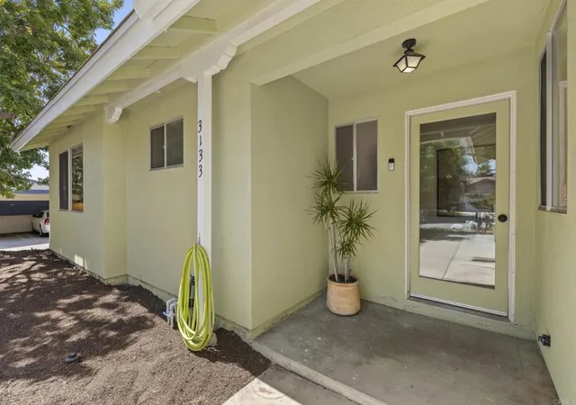 Photo 4 of Sale Pending at 3133 Morningside Dr, Oceanside, CA 92056 | MLS# NDP2604117 | Listing updated on 2026-05-25
