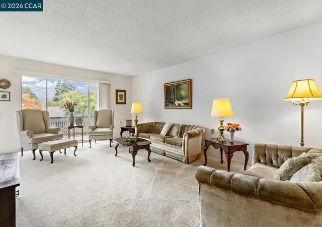 Photo 3 of Sale Pending at 2709 Golden Rain Rd #6, Walnut Creek, CA 94595 | MLS# 41132872 | Listing updated on 2026-09-08