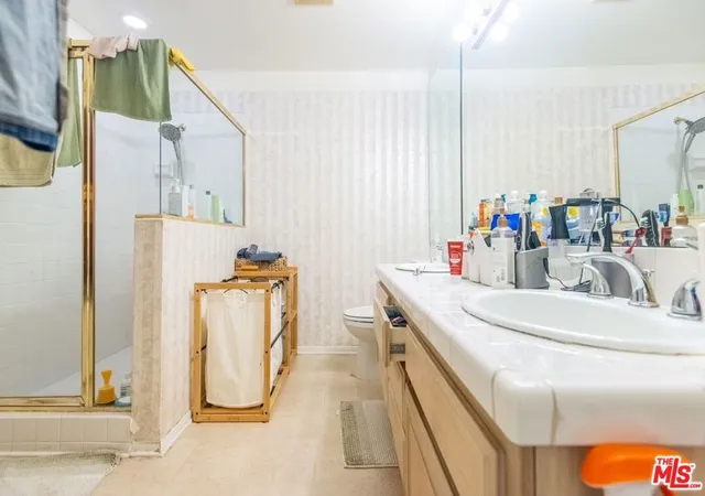 Homes for sale in Santa Monica, CA | 1040 4th Street, Santa Monica, CA 90403 | Houzeo
