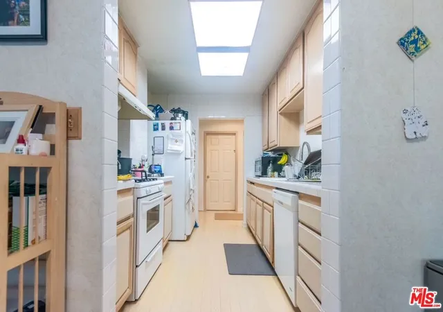 Homes for sale in Santa Monica, CA | 1040 4th St #107, Santa Monica, CA 90403 | MLS# 26814643
