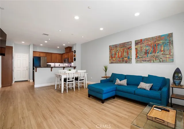 1st image of 330 Harbor Breeze Dr, Port Hueneme, CA 93041 | MLS# BB26090869