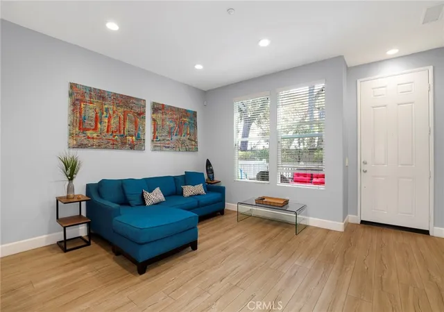 5th image of 330 Harbor Breeze Dr, Port Hueneme, CA 93041 | MLS# BB26090869