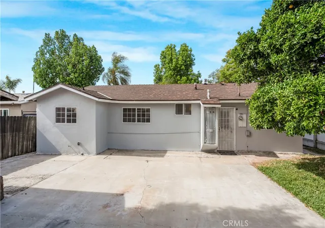 Homes for sale in Long Beach, CA | 180 E 69th, Long Beach, CA 90805 | MLS# DW26090041
