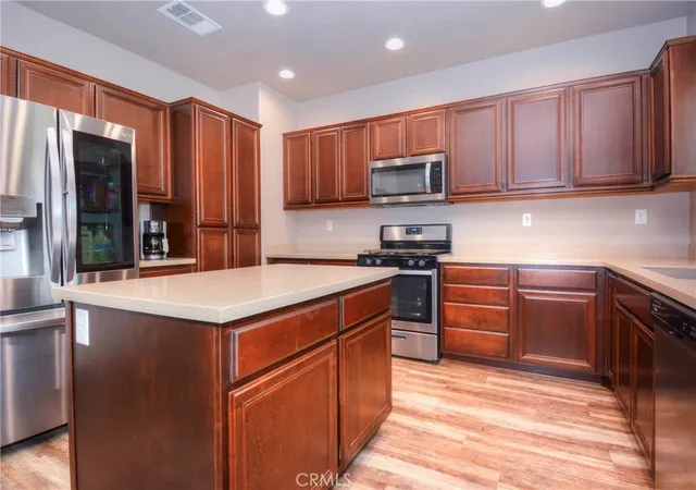 Homes for sale in Victorville, CA | 13434 Warren Pl, Victorville, CA 92395 | MLS# CV26093065
