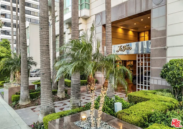 2nd image of 10380 Wilshire Blvd #1501, Los Angeles, CA 90024 | MLS# 26819211