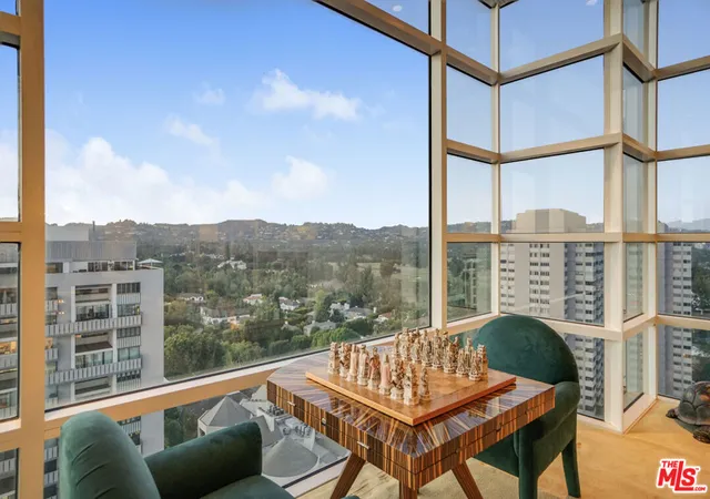 5th image of 10380 Wilshire Blvd, Los Angeles, CA 90024
