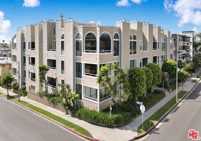 34th image of 11808 Dorothy St #206, Los Angeles, CA 90049 | MLS# 26825243