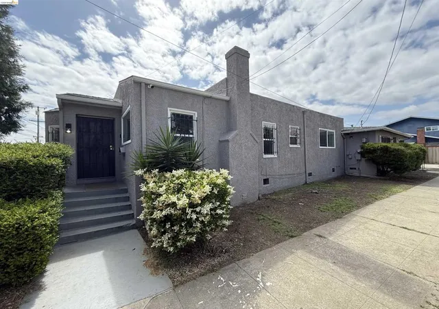 1st image of 2963 62nd, Oakland, CA 94605 | MLS# 41132911