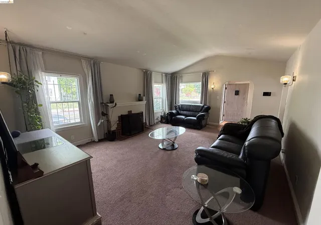 3rd image of 2963 62Nd, Oakland, CA 94605 | MLS# 41132911