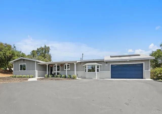 2nd image of 2194 Foothill Dr, Vista, CA 92084 | MLS# NDP2604130