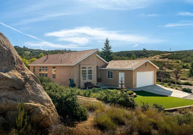 Photo 1 of Sale Pending at 42974 Rolling Hills Dr, Aguanga, CA 92536 | MLS# 219147125DA | Listing updated on 2026-10-02