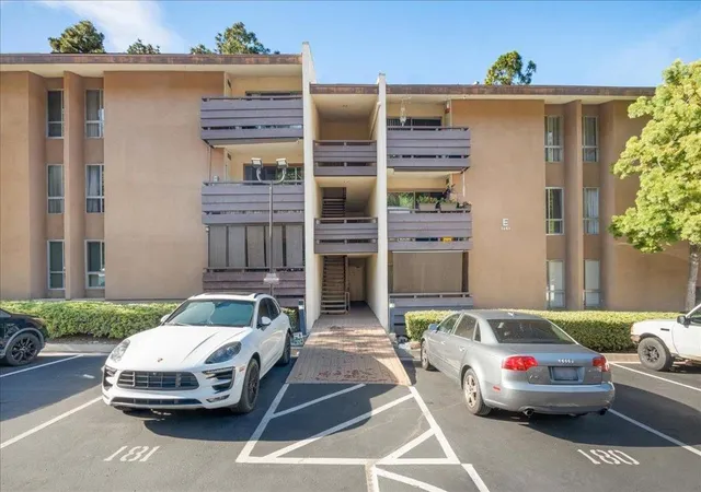 24th image of 1621 Hotel Circle S #E217, San Diego, CA 92108 | MLS# 260010279SD