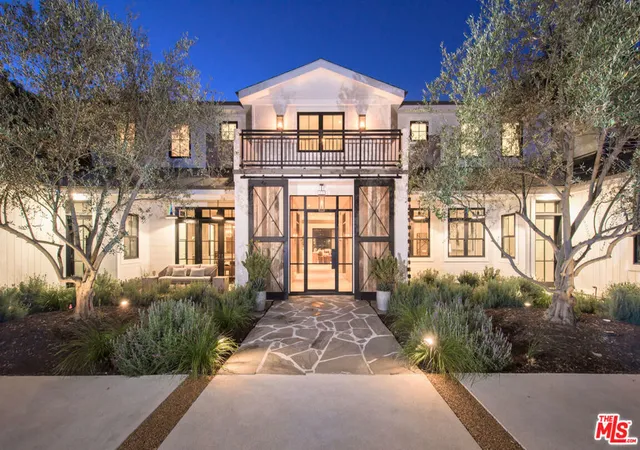 3rd image of 4701 Balboa Ave, Encino, CA 91316 | MLS# 26810247