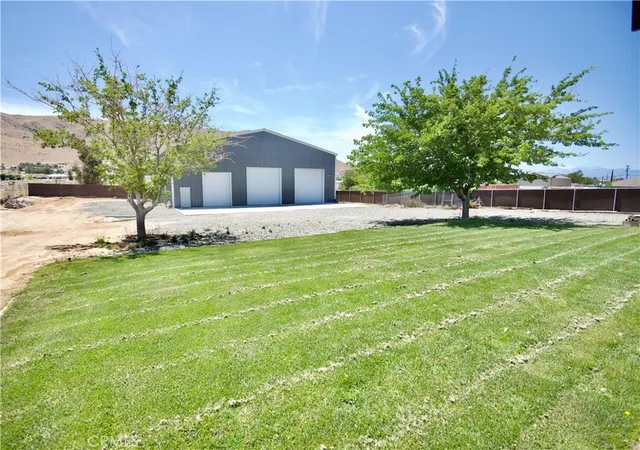 3rd image of 22585 Ocotillo, Apple Valley, CA 92308 | MLS# HD26093402