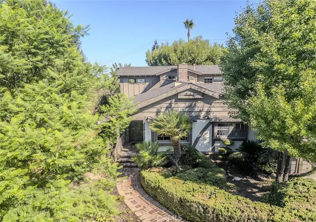 Homes for sale in Studio City, CA | 3853 Eureka Dr, Studio City, CA 91604 | MLS# GD26087427