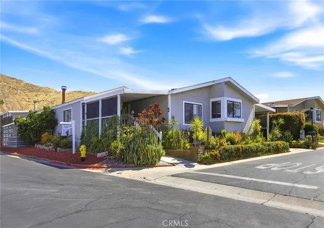 Homes for sale in Jurupa Valley, CA | 4080 Pedley Space #52, Jurupa Valley, CA 92509 | MLS# SW26093447