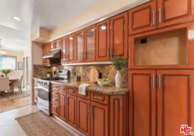 5th image of 6225 Coldwater Canyon Ave #112, North Hollywood, CA 91606 | MLS# 26827705