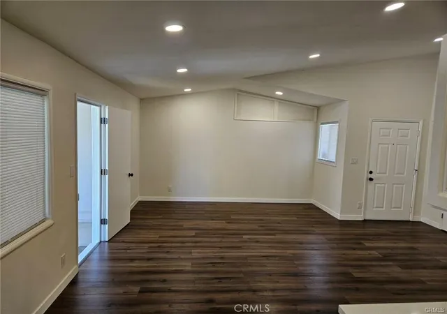 4th image of 44027 Heaton Ave, Lancaster, CA 93534 | MLS# CV26093470