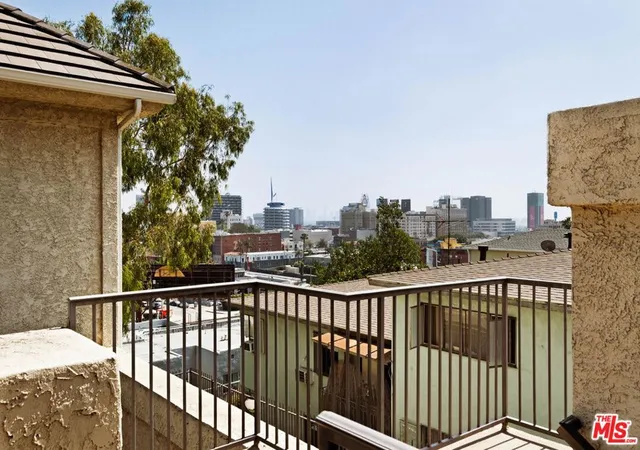 2nd image of 1942 Grace Ave, Los Angeles, CA 90068