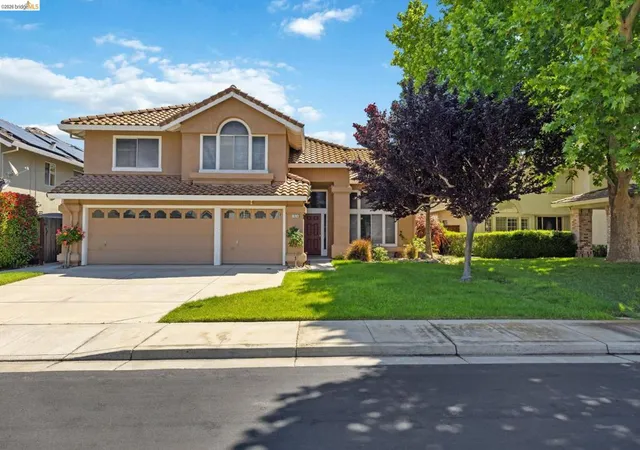 1st image of 1826 Pelican Ct, Tracy, CA 95376 | MLS# 41132954