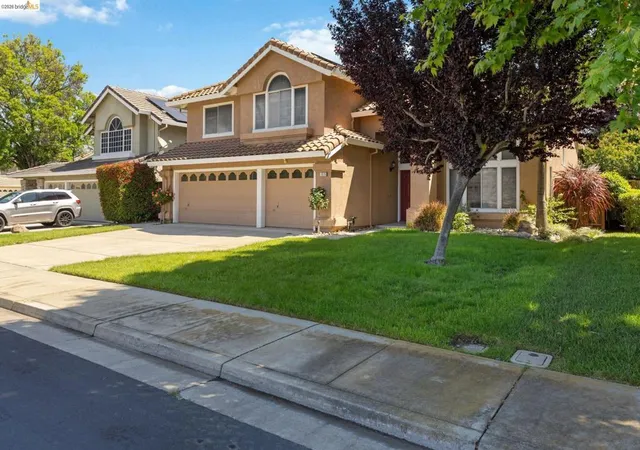 3rd image of 1826 Pelican Ct, Tracy, CA 95376 | MLS# 41132954