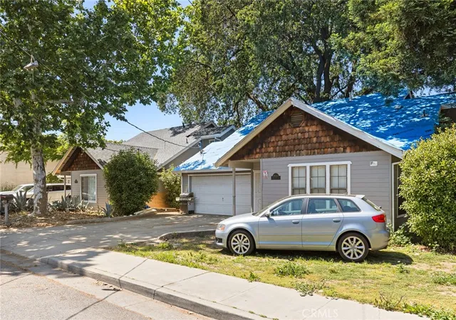3rd image of 1020 W 4Th St, Chico, CA 95928 | MLS# SN26090601