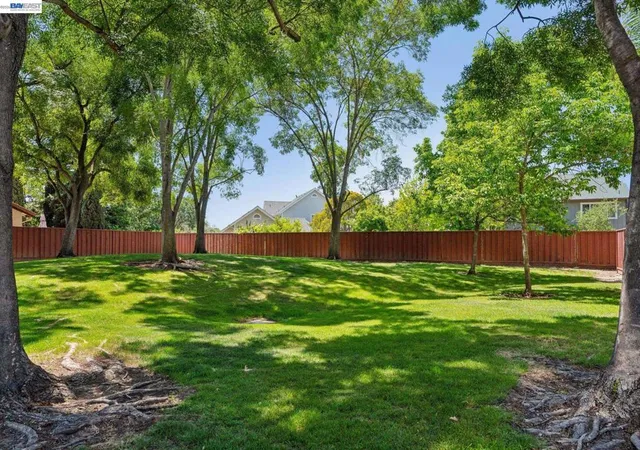 Homes for sale in Livermore, CA | 1307 Chateau Cmn, Livermore, CA 94550 | MLS# 41132964
