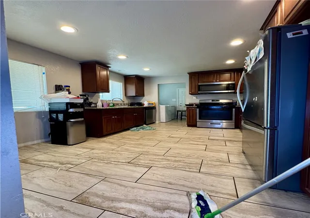5th image of 1368 Indian Sage, Lancaster, CA 93534 | MLS# IN26093524