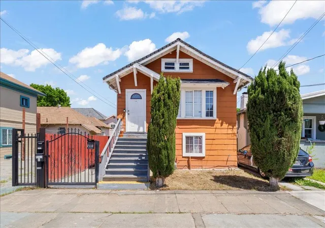 1st image of 4114 E 17th St, Oakland, CA 94601 | MLS# ML82045271