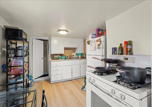 5th image of 4114 E 17Th St, Oakland, CA 94601 | MLS# ML82045271