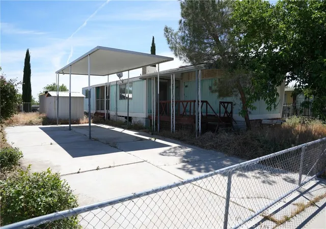 Photo 3 of Manufactured home for sale at 13657 Nassau Dr, Victorville, CA 92395 | MLS# HD26088329 | Listing updated on 2026-05-01