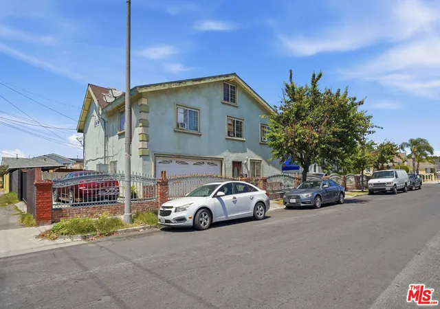 1st image of 856 E 22nd St, Los Angeles, CA 90011 | MLS# 26827295