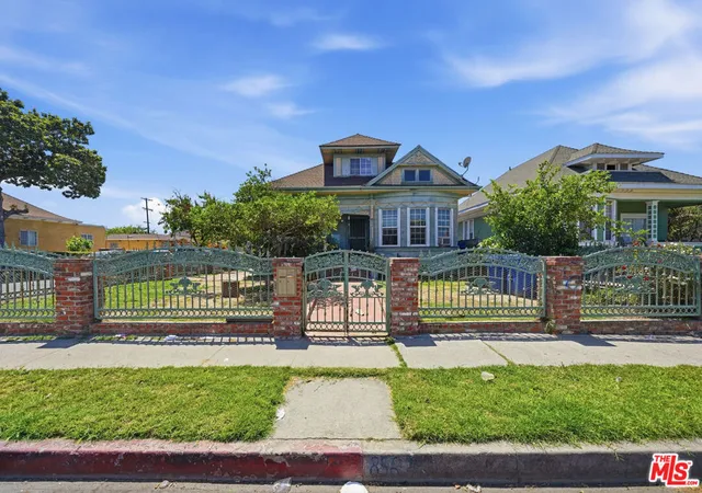 Photo 3 of Multi family home for sale at 856 E 22nd Street, Los Angeles, CA 90011 | MLS# 26827295 | Listing updated on 2026-05-08