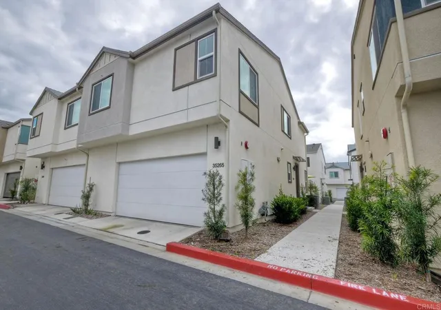 Homes for sale in Fallbrook, CA | 35265 Blossom Pl, Fallbrook, CA 92028 | MLS# NDP2604158