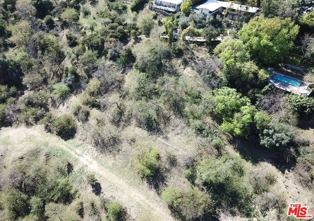 4th image of 3895 N Hopevale Dr, Sherman Oaks, CA 91403 | MLS# 26827931