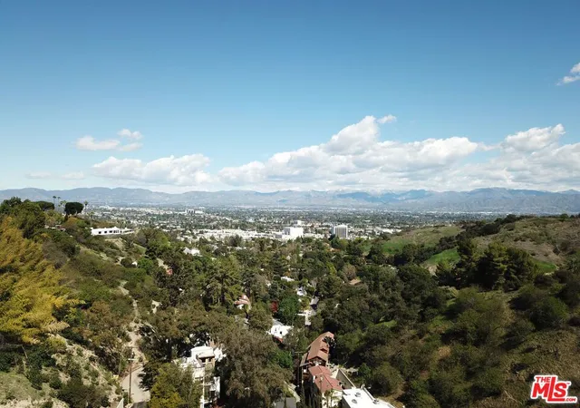 1st image of 3905 N Hopevale Dr, Sherman Oaks, CA 91403 | MLS# 26827935