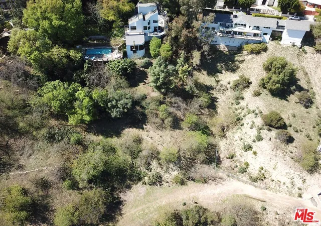 4th image of 3905 N Hopevale Dr, Sherman Oaks, CA 91403 | MLS# 26827935