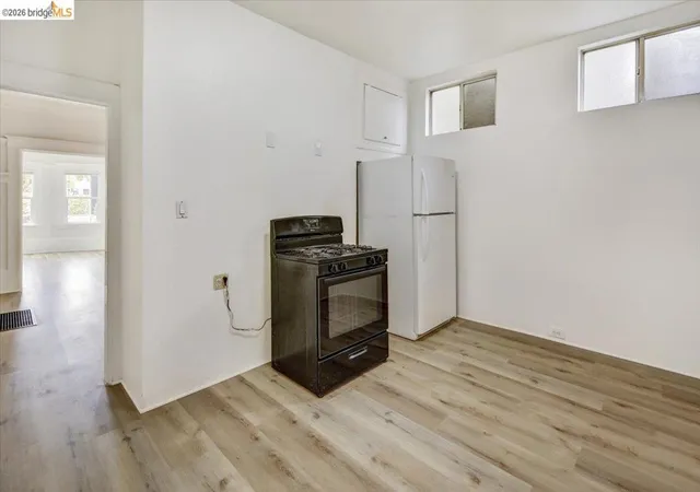 4th image of 832 7Th Ave, Oakland, CA 94606 | MLS# 41133015