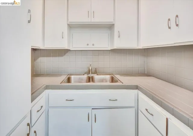 5th image of 832 7Th Ave, Oakland, CA 94606 | MLS# 41133015