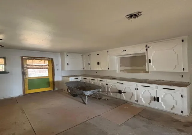 11th image of 14 Kincaid, Calexico, CA 92231 | MLS# 260010370SD