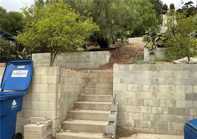 4th image of 1947 Delta, Los Angeles, CA 90026 | MLS# DW26093896