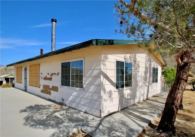 Photo 3 of Sale Pending at 55190 Pipes Cyn, Yucca Valley, CA 92284 | MLS# JT26093547 | Listing updated on 2026-10-02