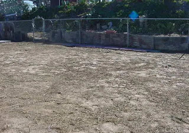Photo 4 of Sale Pending at 162 E Oneida St, Chula Vista, CA 91911 | MLS# PTP2603275 | Listing updated on 2026-08-04