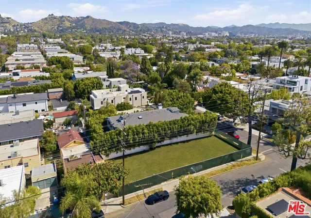 3rd image of 803 N Ogden Dr, Los Angeles, CA 90046 | MLS# 26827839