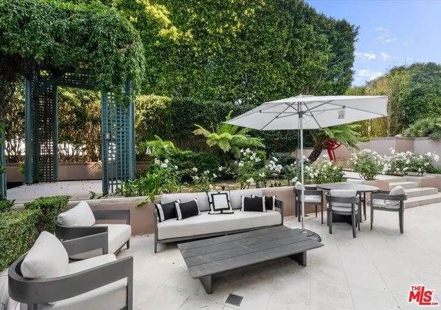2nd image of 10580 Wilshire Blvd #2, Los Angeles, CA 90024 | MLS# 26789909