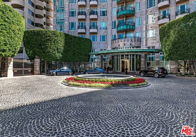 2nd image of 10580 Wilshire Blvd, Los Angeles, CA 90024